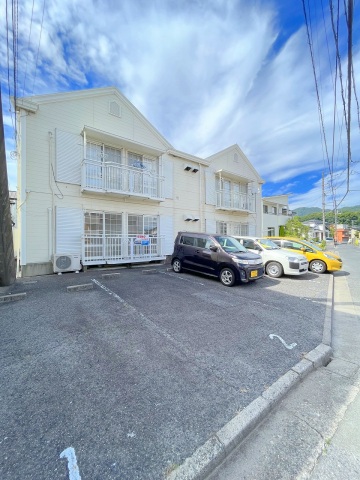 コンビニ　ローソン府中町本町一丁目店（コンビニ）まで331m
