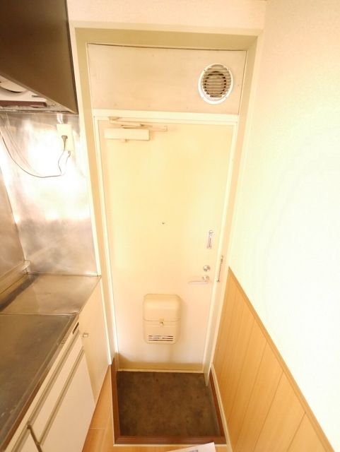 玄関　★お問い合わせはタウンハウジングまで★