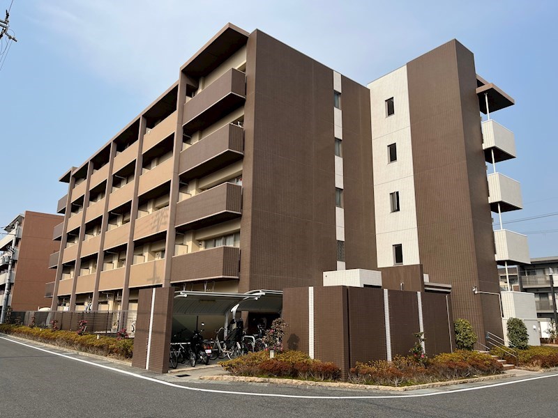 建物外観　チャム
