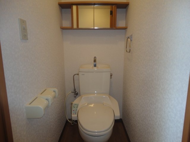 トイレ　シャワー付トイレ
