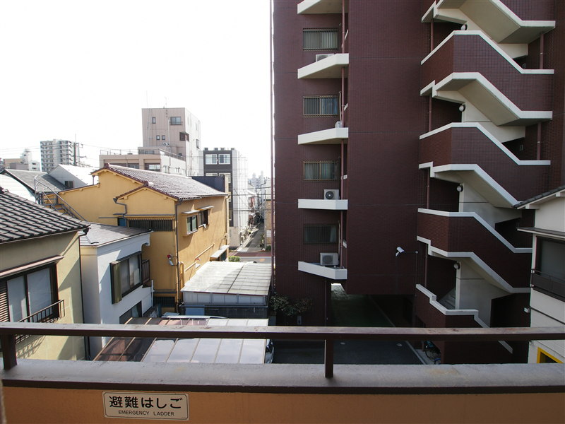 眺望　自室から