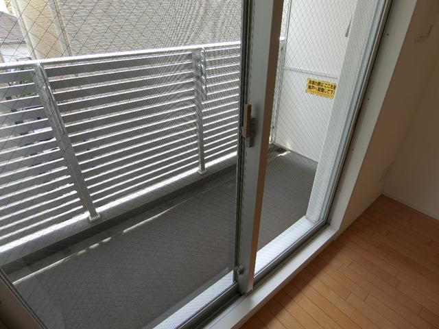 バルコニー　陽当たり良好なバルコニーです