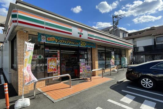 コンビニ　セブンイレブン 横浜別所南店（コンビニ）まで298m