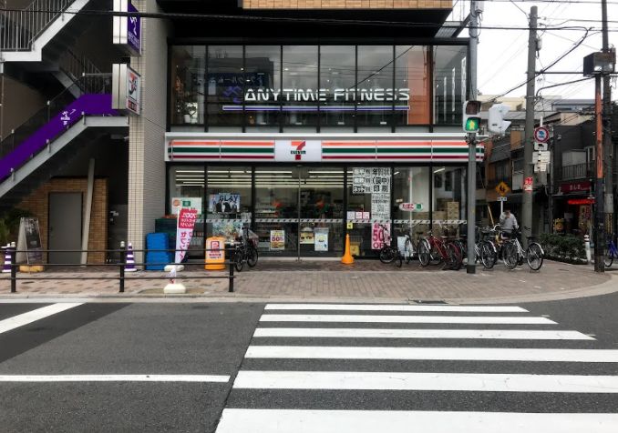 コンビニ　セブンイレブン 大阪弁天町駅前店（コンビニ）まで536m