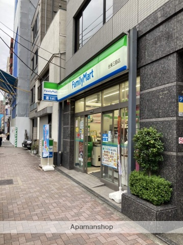 コンビニ　ファミリーマート（コンビニ）まで278m