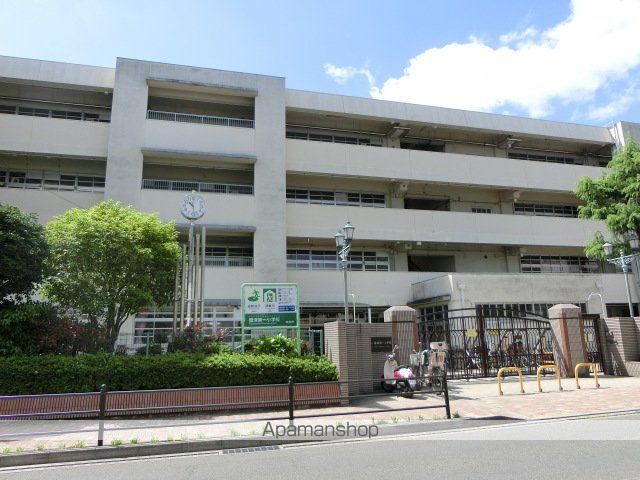 小学校　豊津第一小学校（小学校）まで220m