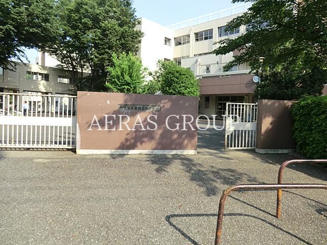 小学校　府中市立南白糸台小学校（小学校）まで782m