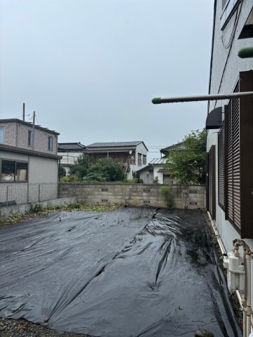 庭　約20坪の専用庭（駐車場）