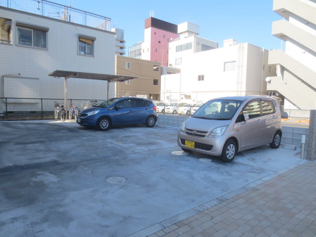 駐車場　★敷地内駐車場★※現在満車