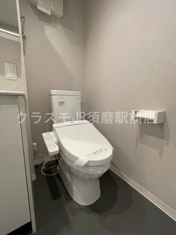 トイレ　ウォシュレット付です