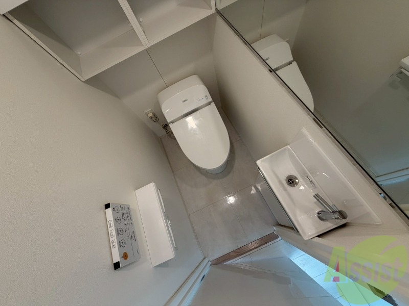 トイレ　こちらはトイレです。清潔感があり、安心して使用できます。