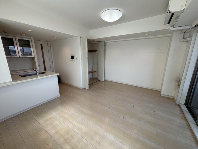 エントランス　建物の入り口です