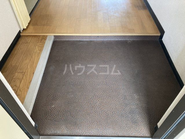 美浜東エステート5号棟の玄関写真