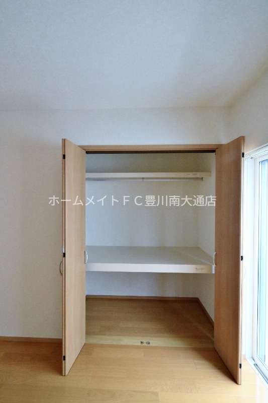 収納　同型別部屋写真（反転）