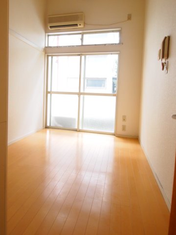 居室・リビング　別部屋写真参考