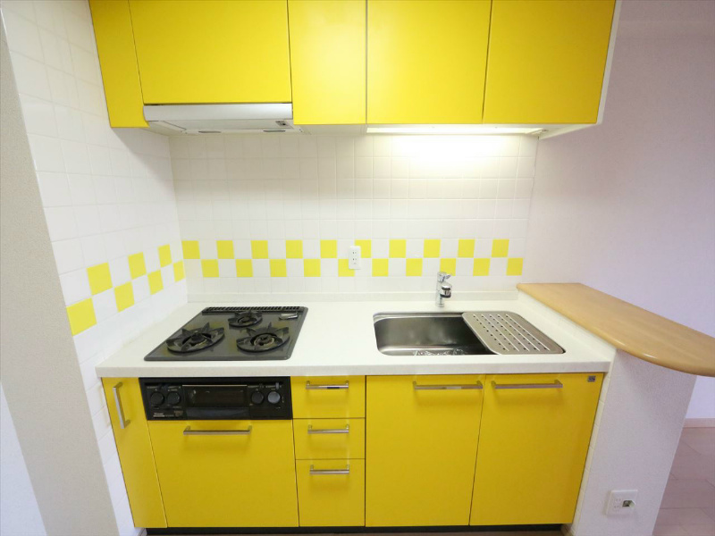 キッチン　システムキッチン（ガス3口グリル）冷蔵庫レンジ等用意できます