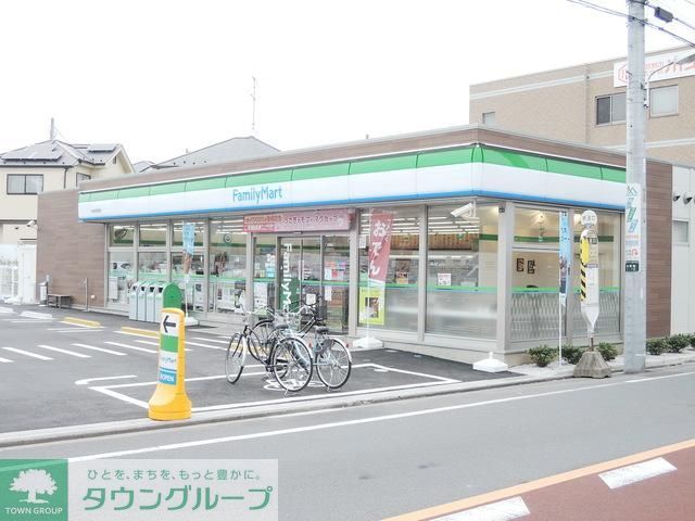 コンビニ　ファミリーマート（コンビニ）まで462m