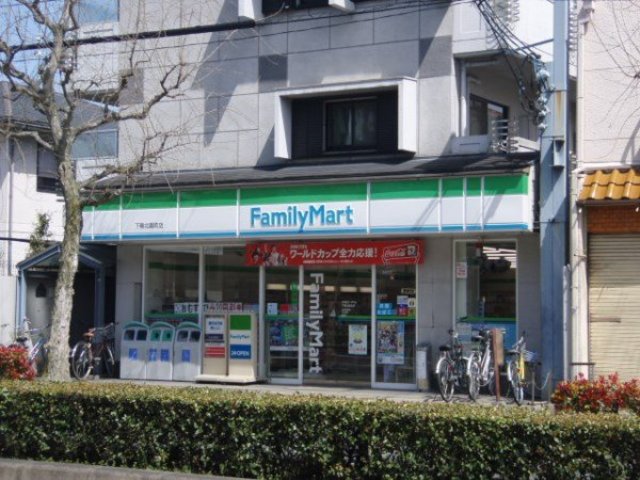 コンビニ　ファミリーマート下鴨北園町店（コンビニ）まで588m