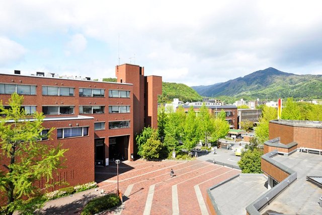 大学・短大　国立京都工芸繊維大学（大学・短大）まで1156m