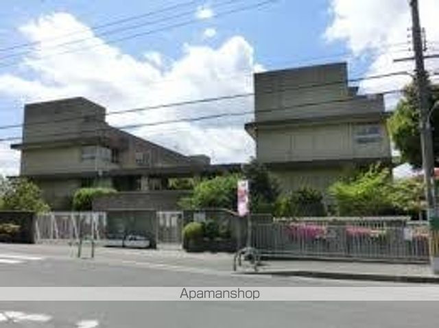 小学校　茨木市立西河原小学校（小学校）まで1007m