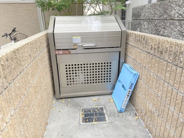 その他設備　ゴミ置き場