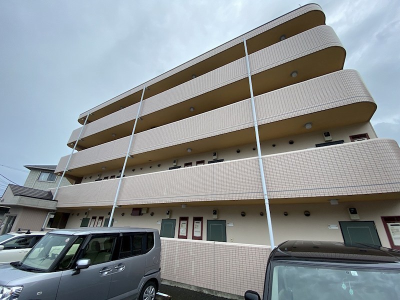 建物外観　現況優先