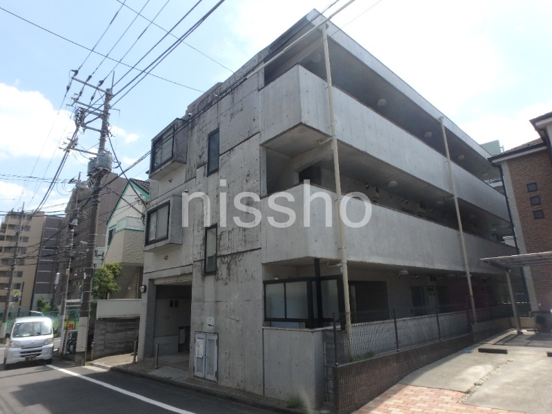 建物外観　コンビニ徒歩４分！３階建ＲＣマンション！