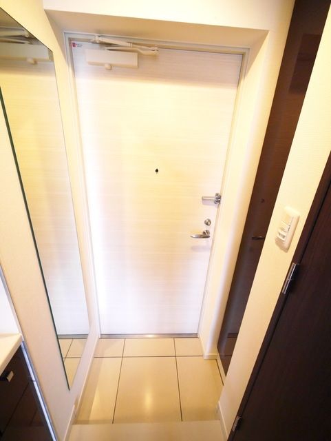 玄関　★同施工会社参考写真★