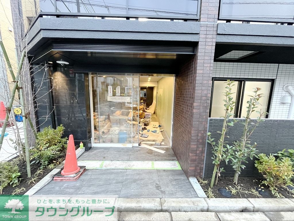 エントランス　エントランス