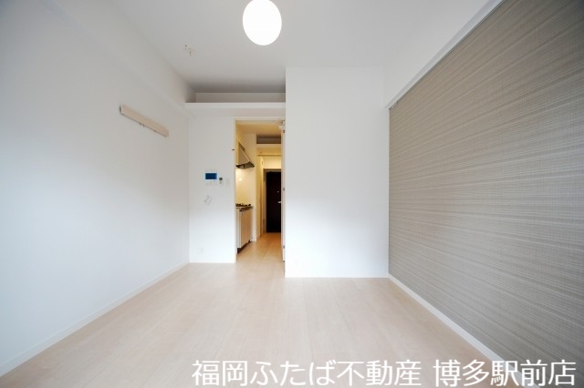 コモテリア渡辺通の居間写真