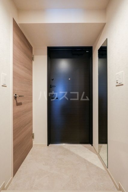 ロイジェント戸越銀座の玄関写真