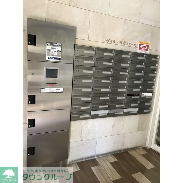 建物外観　メ－ルボックス・宅配ボックス