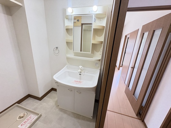洗面設備　※別部屋の写真です