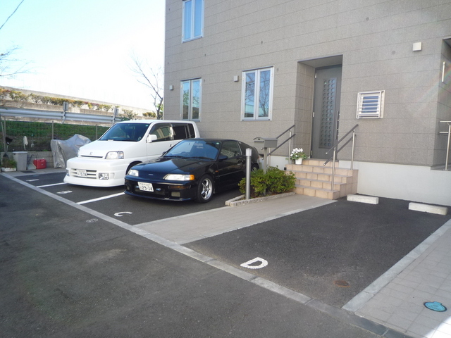 駐車場　敷地内駐車場