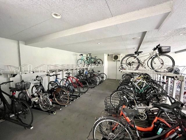 駐車場　駐輪場です。