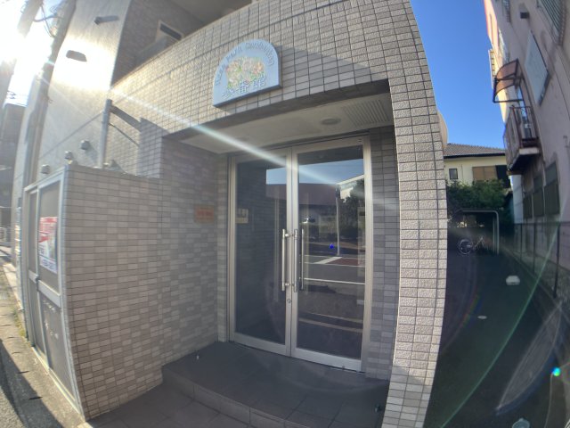 ローズパーク参番館の外観写真