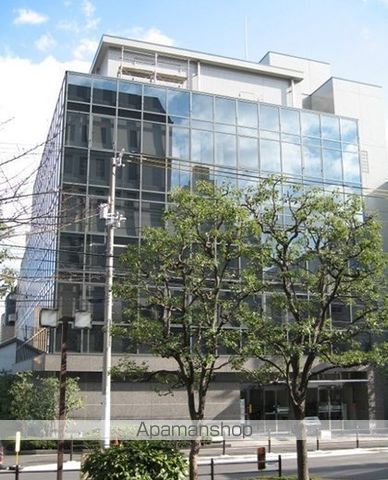 病院　大阪府医師会保健医療センター（病院）まで726m
