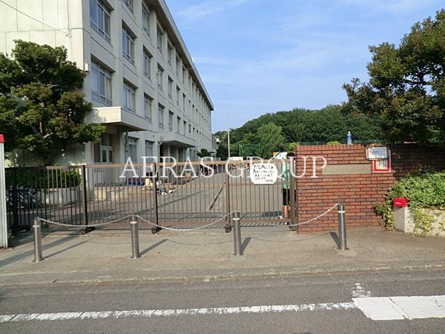 小学校　藤沢市立天神小学校（小学校）まで826m