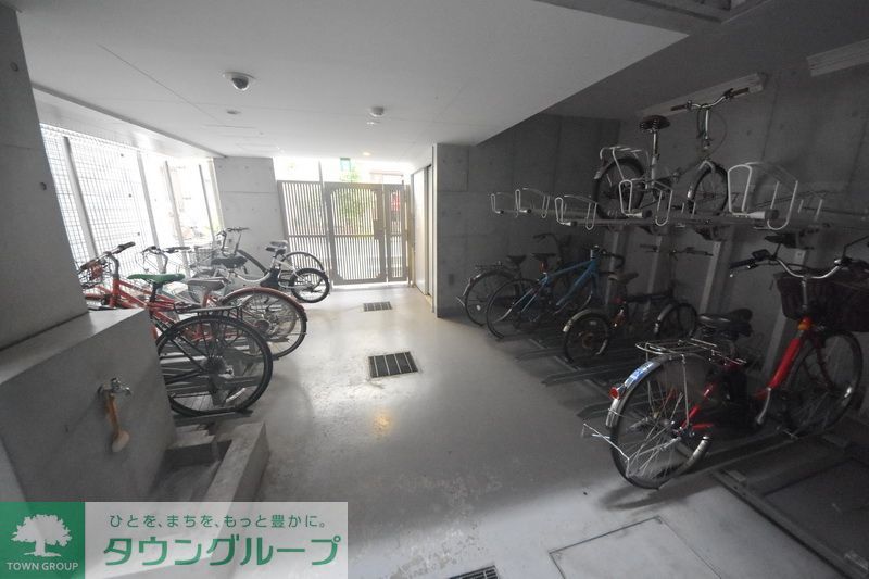 駐車場　駐車場