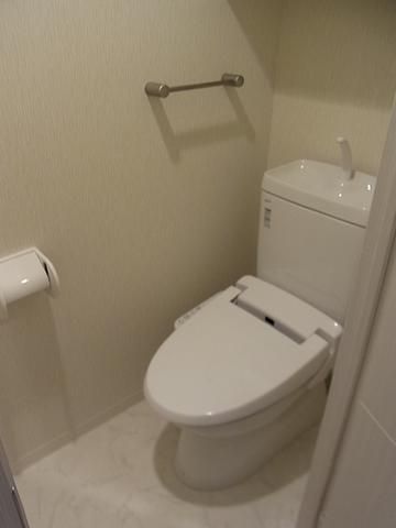 トイレ　ウォシュレット付きトイレ
