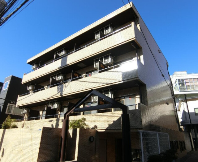 建物外観　フリービング新宿