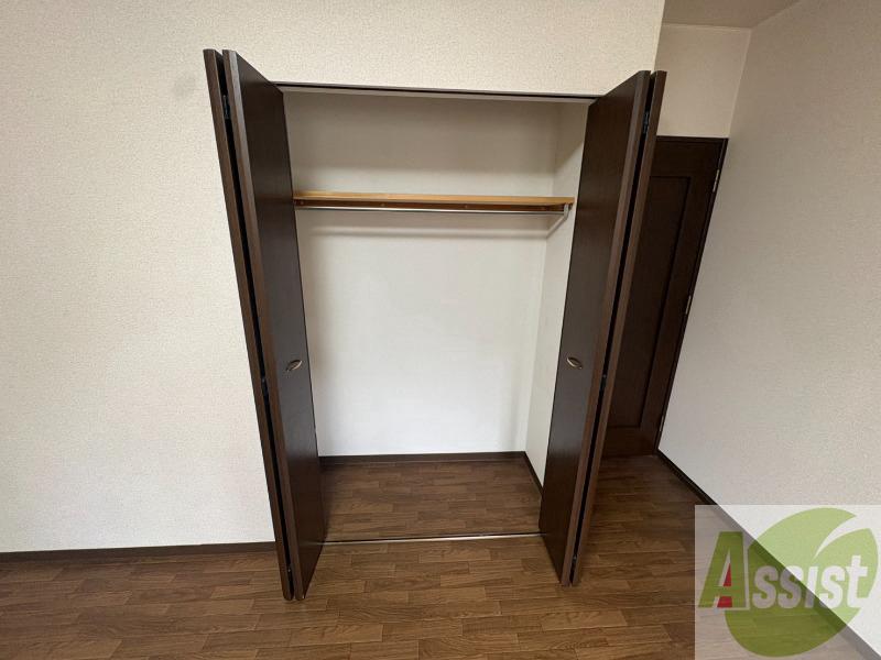 収納　収納もバッチリあるのでお部屋が片付きますよ！