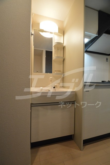 地下鉄谷町線 南森町駅 徒歩5分 13階建 築17年の内装写真