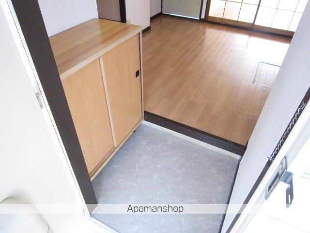エルディム本地の玄関写真