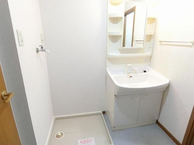 ＪＲ東海道本線 大垣駅 バス乗車時間：14分 最寄りバス停で下車 徒歩7分 2階建 築25年の内装写真
