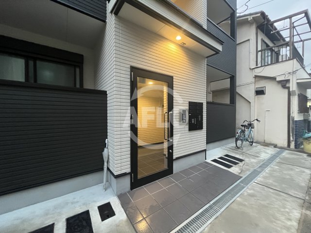 シナジーコート十三東の外観写真