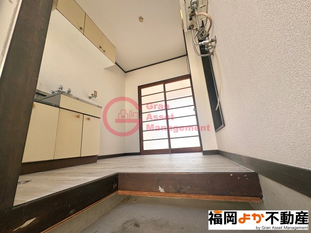 玄関　【福岡よか不動産】ゆったりとした玄関です