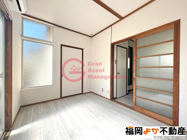 居室・リビング　【福岡よか不動産】ゆったり過ごせるリビングです
