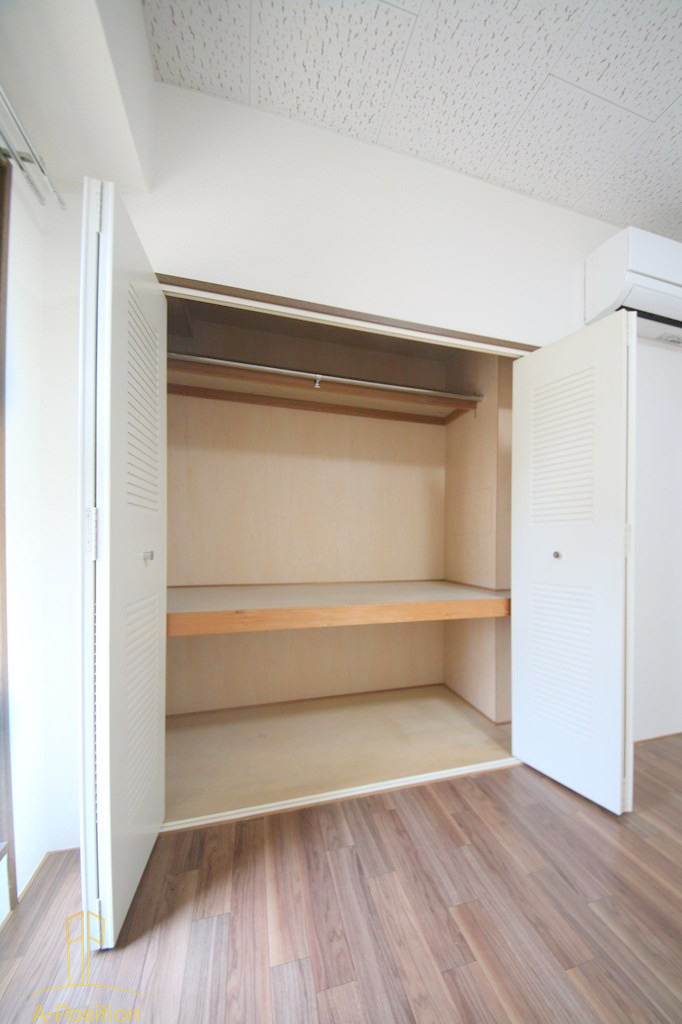 収納　パレーシャル難波