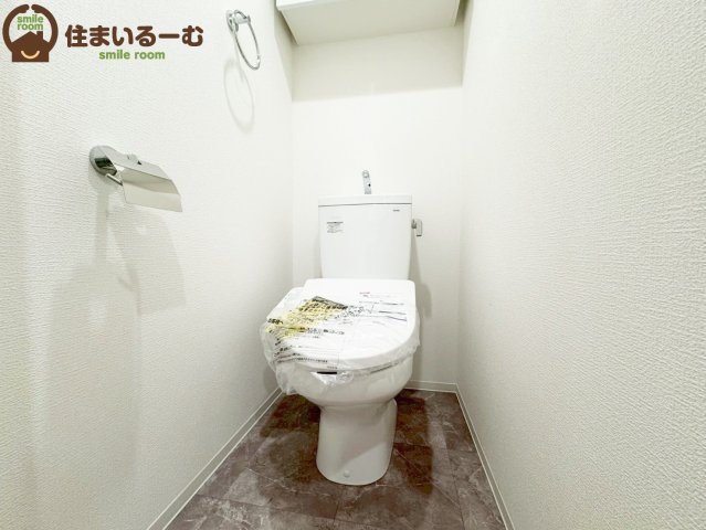 地下鉄谷町線 谷町四丁目駅 徒歩5分 15階建 築2年のトイレ写真
